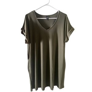 Lildy solid shirt sleeve pocket tunic. L-XL​